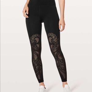 Lululemon reveal legging